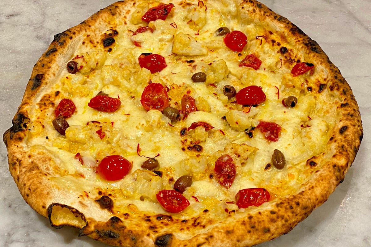 Pizza e cavolo Veganuary e voglia di pizza? Più scelta verde da 50 Kalò Napoli Roma e Londra