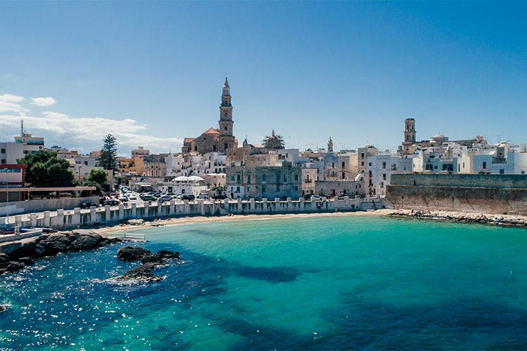 Tra spiagge e cultura - A spasso per l'Italia Puglia, storie e tipicità tra i Trulli