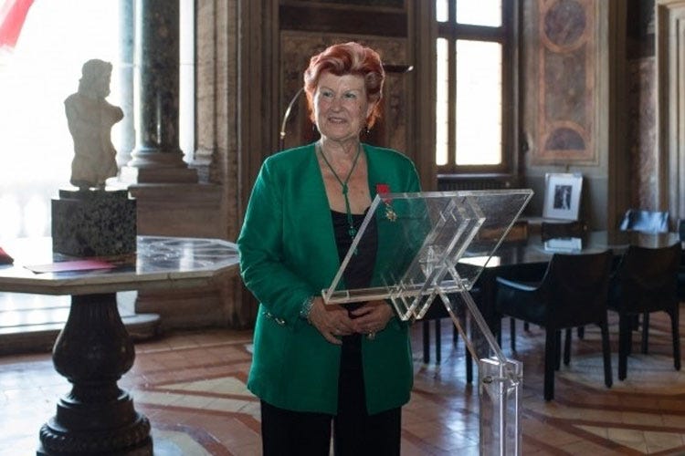 Annie Fèolde - Annie Fèolde Cavaliere della Repubblica Ricevuta a Roma la Légion d'Honnerur