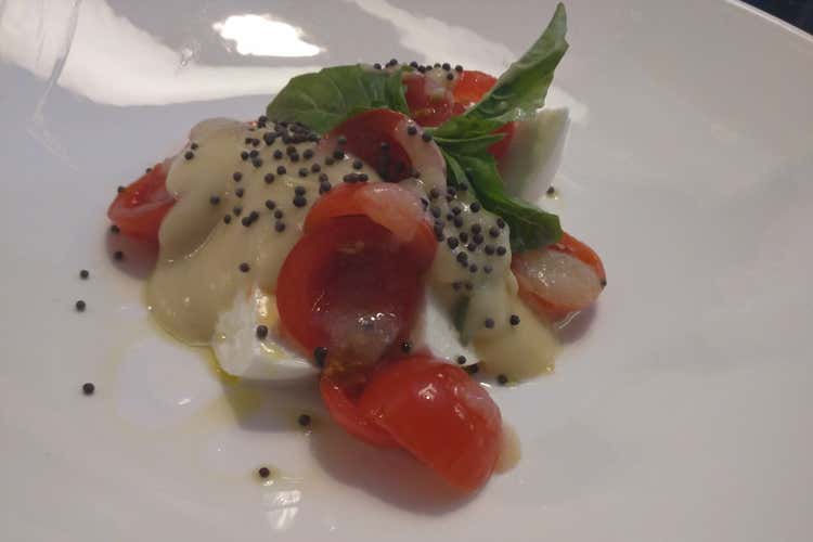 Il ritorno di Antonio Pasaniello A Caserta, nella cucina di Nunziatina Il ritorno di Antonio Pasaniello A Caserta, nella cucina di Nunziatina