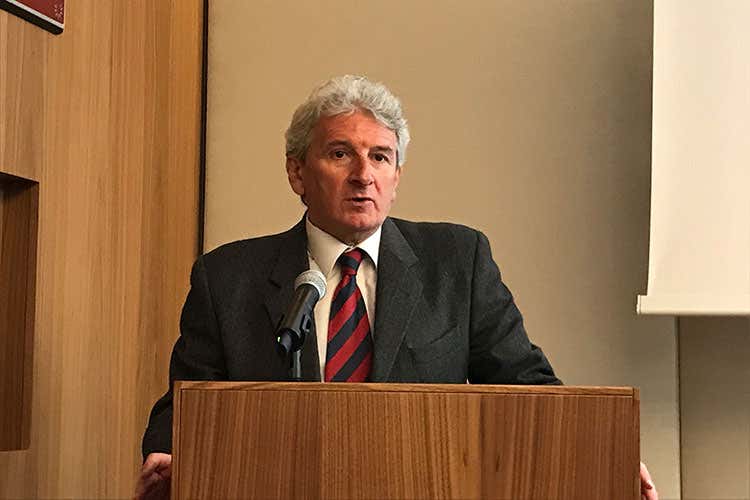 Evaldo Porro (Attrezzature professionali Dall'etichetta energetica alla connettività) Evaldo Porro (Attrezzature professionali Dall'etichetta energetica alla connettività)