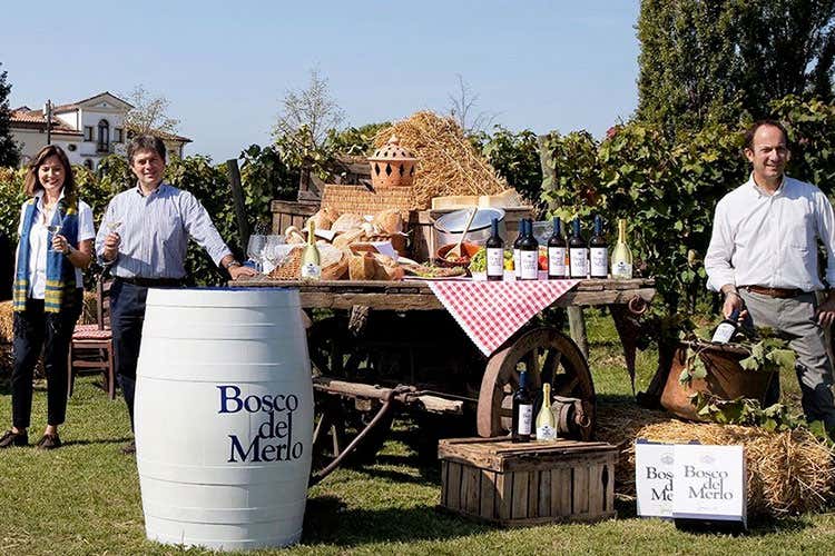Lucia, Carlo e Roberto Paladin (Bosco del Merlo Vineargenti Riserva Una bella prova di Viticoltura ragionata) Lucia, Carlo e Roberto Paladin (Bosco del Merlo Vineargenti Riserva Una bella prova di Viticoltura ragionata)