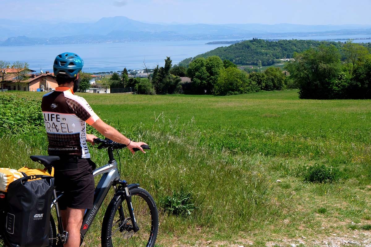 In vacanza con la bici elettrica: i consigli di Life in Travel