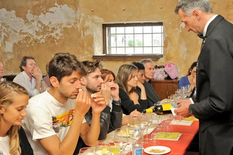 Caseus Veneti, la passione per i formaggi tra assaggi, cooking show e premiazioni
