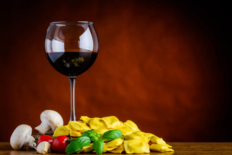 Cibo italiano, record di esportazioni Il prodotto più apprezzato è il vino
