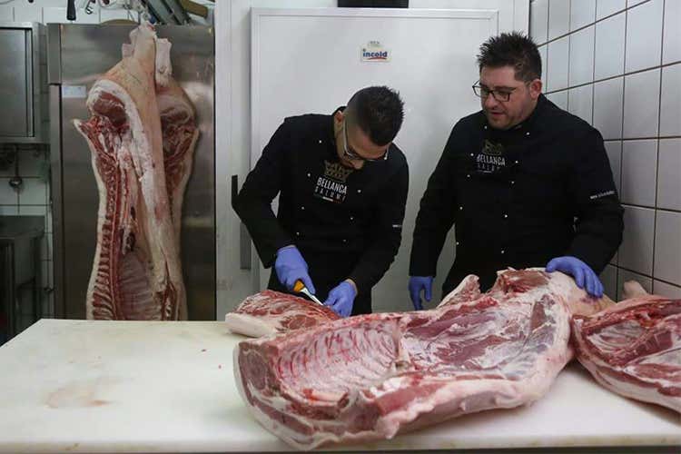 Competenza e filiera corta I punti di forza di Bellanca Salumi Competenza e filiera corta I punti di forza di Bellanca Salumi