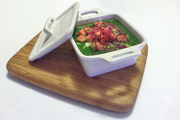 (Crema di spinaci, scamorza affumicata, crostini e germogli di rapa rossa) (Crema di spinaci, scamorza affumicata, crostini e germogli di rapa rossa)