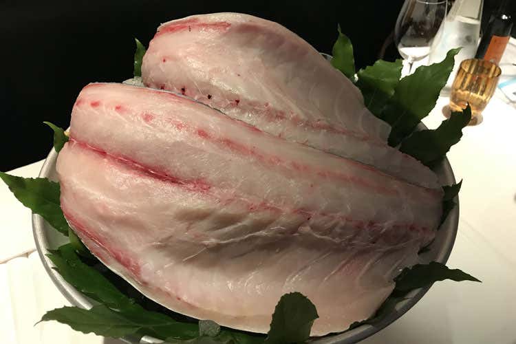 (Sostenibile, accessibile, salutare, gustoso Dai Caraibi il pesce superfood Cobia) (Sostenibile, accessibile, salutare, gustoso Dai Caraibi il pesce superfood Cobia)