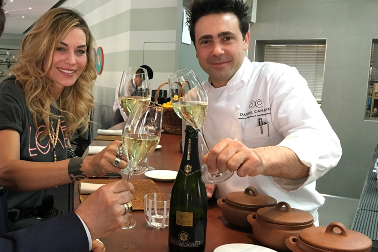Elenoire Casalegno e Daniel Canzian - Elenoire Casalegno si racconta a tavola «A casa cantina e cucina professionale»