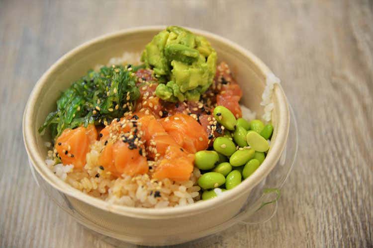 (Food, le nuove tendenze degli italiani Dai poké hawaiani alla spesa a domicilio) (Food, le nuove tendenze degli italiani Dai poké hawaiani alla spesa a domicilio)