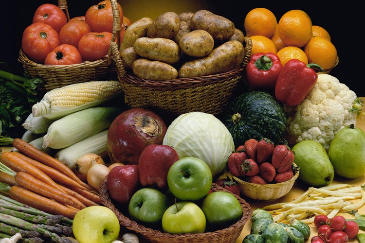 Frutta e verdura, 10 porzioni al giorno  salvano 7,8 milioni di vite l'anno
