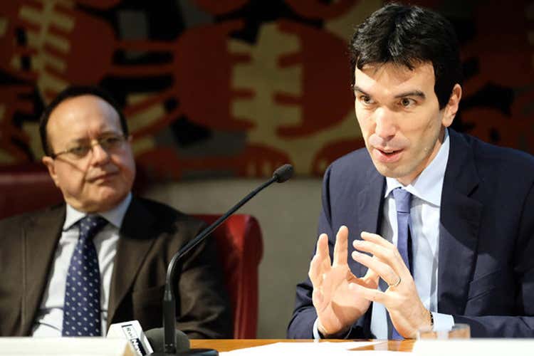 Phil Hogan e Maurizio Martina - Martina incontra Hogan al Vinitaly Agricoltura al centro dello sviluppo green Phil Hogan e Maurizio Martina - Martina incontra Hogan al Vinitaly Agricoltura al centro dello sviluppo green