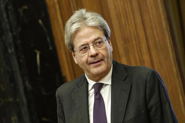 Paolo Gentiloni - Il premier Gentiloni ha scelto il governo Confermati Martina e Franceschini