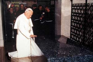 Papa Giovanni Paolo II  (foto: Il Pellegrino di Padre Pio)