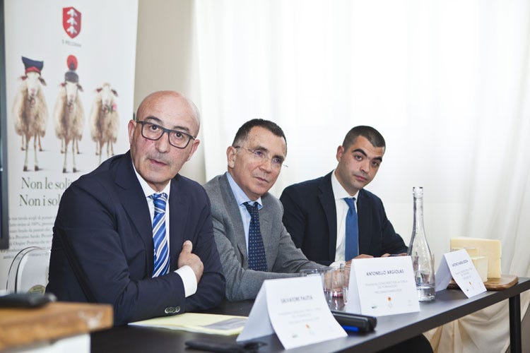 Salvatore Palitta, Antonello Argiolas e Antonio Maria Sedda (Parte da Milano il progetto 3 Pecorini Promozione efficace col gioco di squadra)