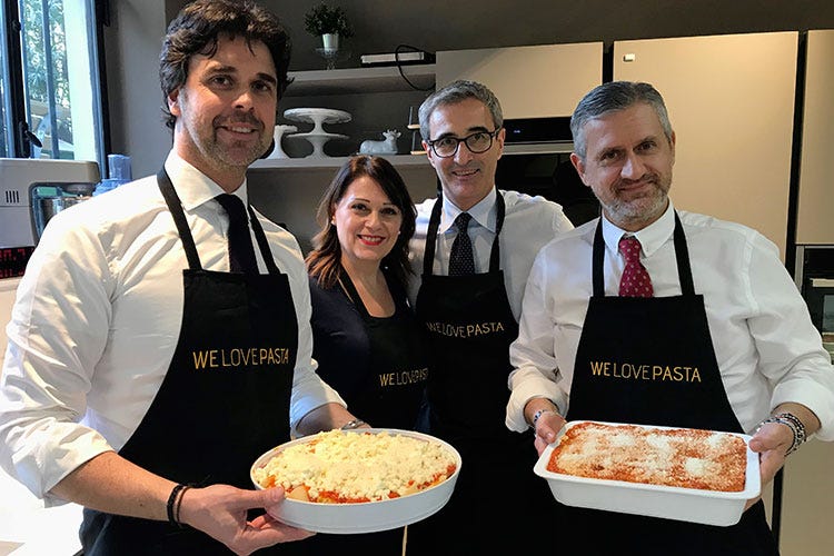 Francesco Divella, Sonia Peronaci, Riccardo Felicetti e Piero Rigo  (Pasta al forno, la preferita dei giovani Piatto domenicale, è anche anti-spreco)