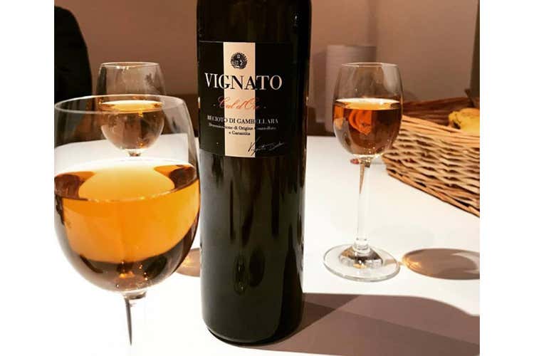 (Recioto di Gambellara Dolce gusto di frutta matura che conquista) (Recioto di Gambellara Dolce gusto di frutta matura che conquista)