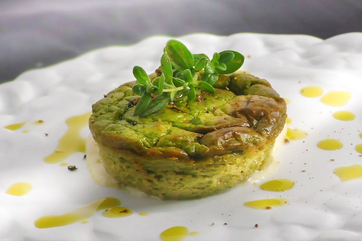 Flan di biete con fonduta di pecorino di Monica Bianchessi Ricettario Bonduelle Food Service Vegetali interpretati da 10 top chef