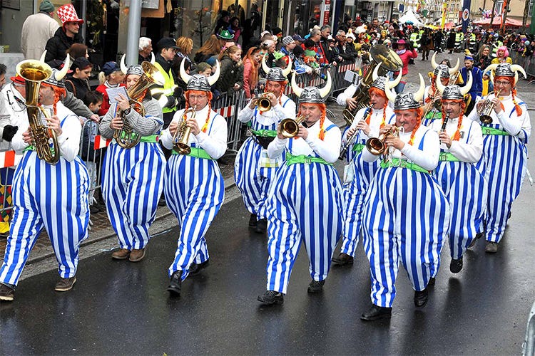 Una sfilata di oltre 3mila maschere al Carnevale di Villach in Carinzia