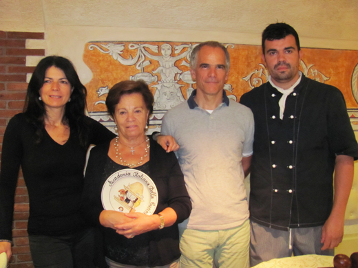 da sinistra: Vittoria, Giannina e Tommaso Barzasi e Giuliano Conti