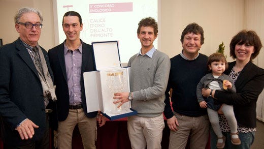 I rappresentanti delle aziende Rovellotti Viticoltori in Ghemme (primo a sinistra), Ioppa F.lli Giampiero e Giorgio (secondo e terzo da sinistra) e Brigatti Francesco (a destra)