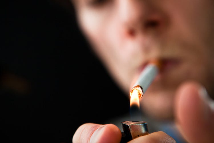 Mortalità per cancro al polmone, -9% con uno screening annuale per i fumatori