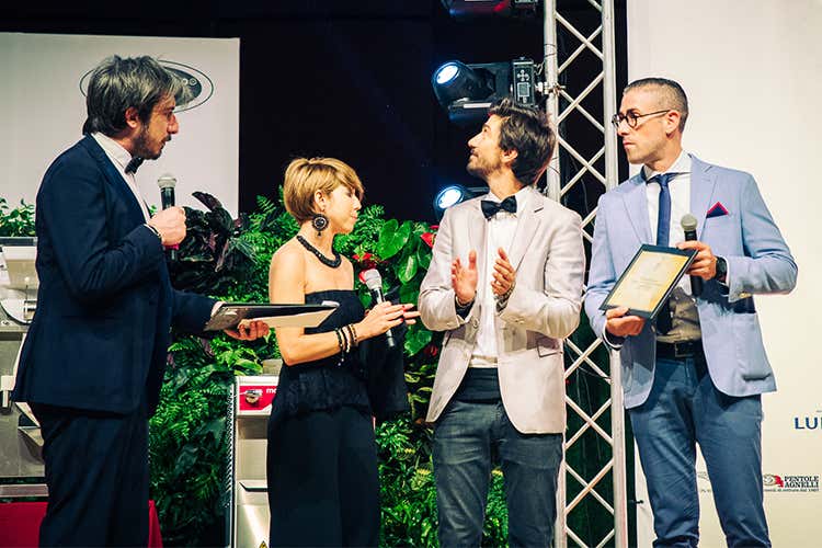 (Il 2017 è stato l’anno... della padella! Tanti riconoscimenti per Agnelli) (Il 2017 è stato l’anno... della padella! Tanti riconoscimenti per Agnelli)