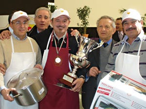   in primo piano da sinistra Claudio Zeni, Alberto Lupini, Mario Lombardi e Antonio Castello