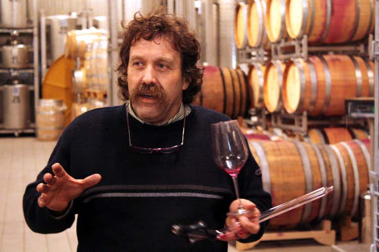 Mario Pojer (Vino, chiusure alternative per evitare il rischio ossidazione)