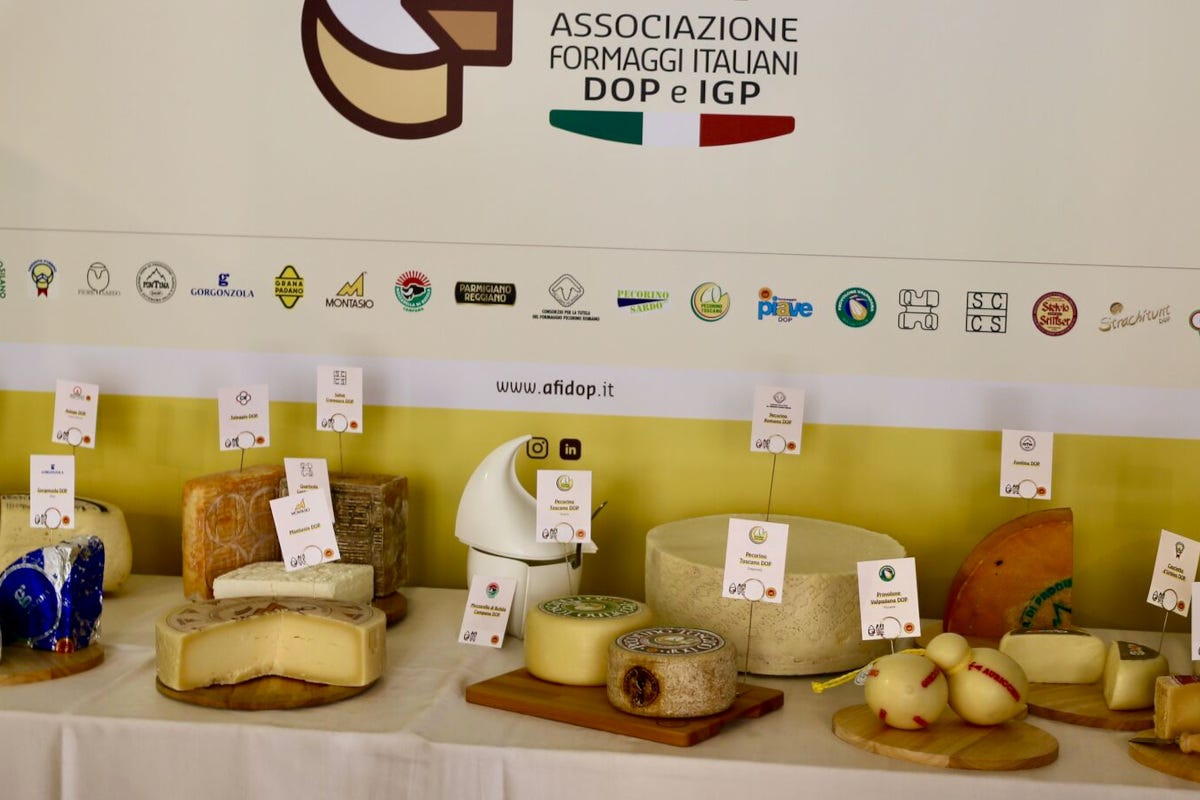 Un primo passo per valorizzare e tutelare i formaggi italiani: l'accordo Fipe-Afidop