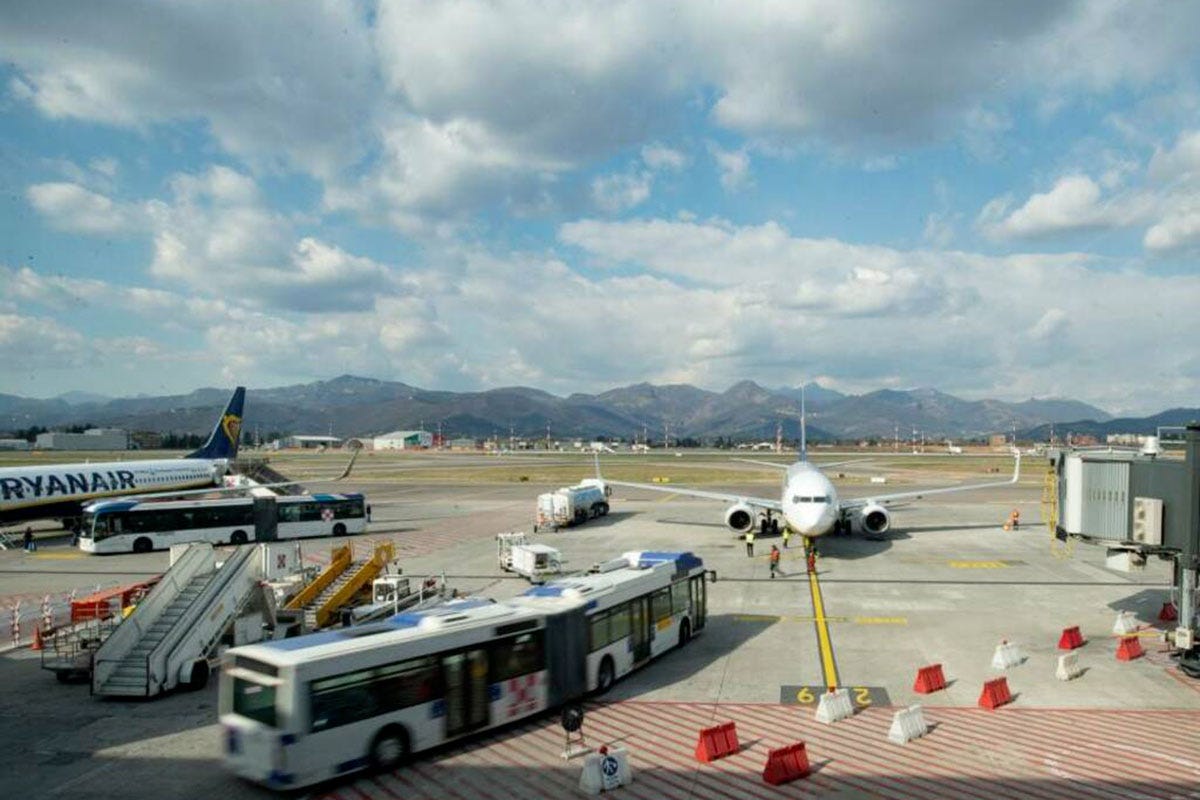L'aeroporto di Orio al Serio (Bergamonews) Orio al Serio torna a decollare. Per l'estate 2022 24 destinazioni in più