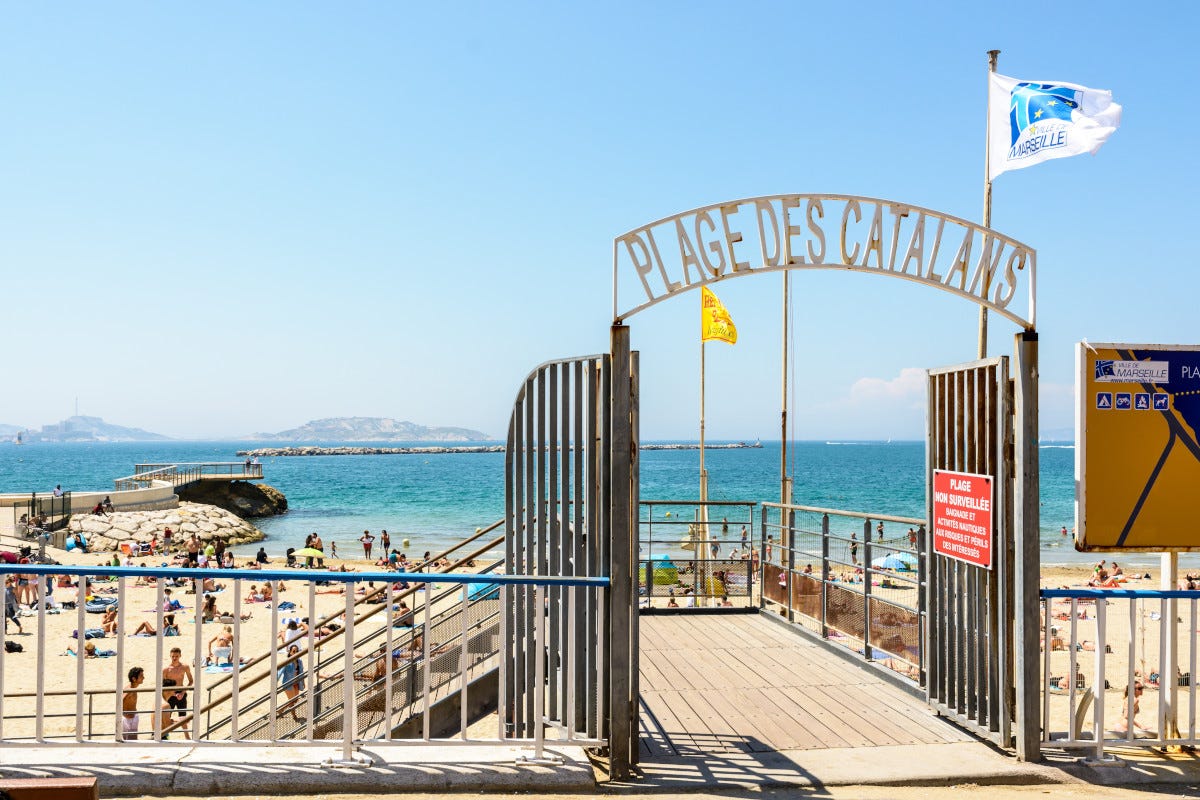 La spiaggia dei Catalani a Marsiglia  Il 2023 è l'anno dei ponti: dove andare? Ecco alcune mete insolite