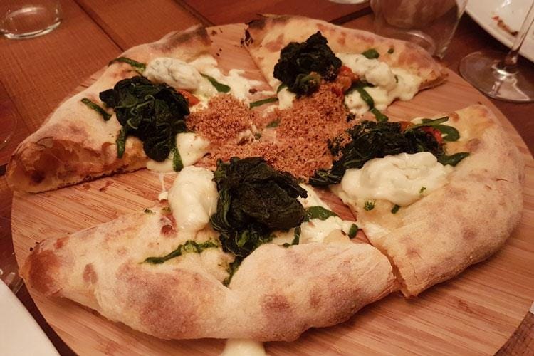 Pizza da Nord a Sud (Bioesserì, una serata con Molino Quaglia 
Pizze siciliane dall'impasto Petra Evolutiva)