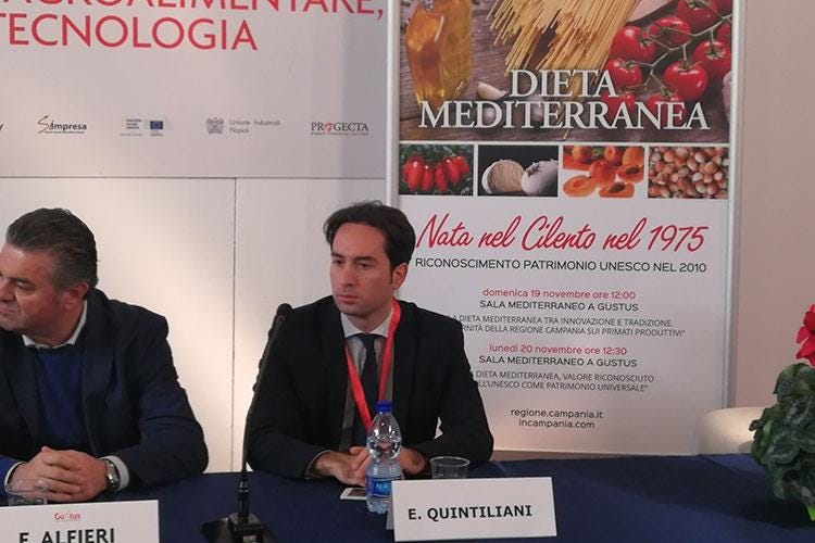Un momento del convegno di Gustus sulla Dieta mediterranea (Il cuoco a 360° al Congresso Fic 
tra cucina, salute e professionalità)