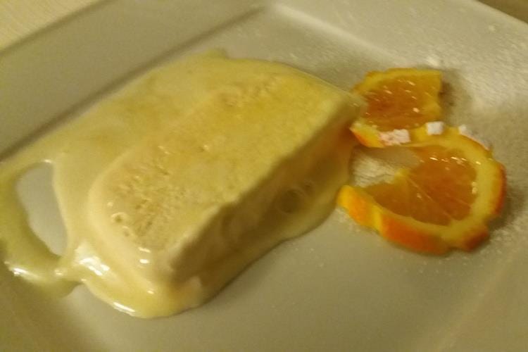 Semifreddo all'arancia - Il piacere di mangiare all’italiana 
Ristoranti regionali alla “prima” dell’anno