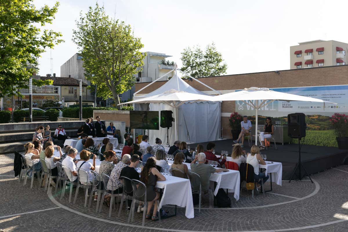 Brodetto&Wine, dove il cibo incontra il vino, in percorsi guidati da esperti sommelier