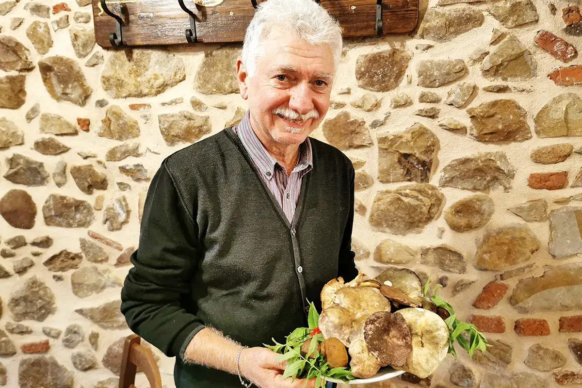 Peppe Carollo Nangalarruni a Castelbuono, l&rsquo;osteria famosa per prodotti e piatti di montagna