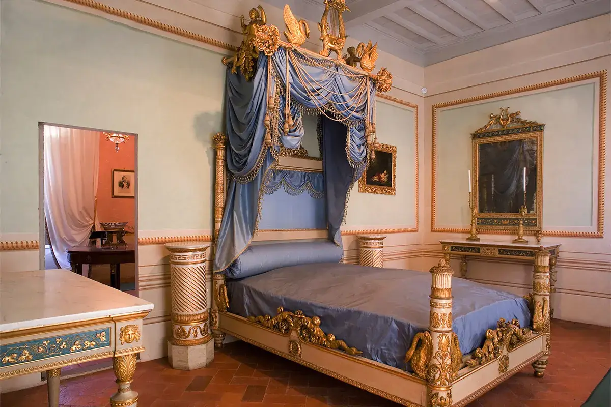 I luoghi dove soggiorn&ograve; Napoleone sono visitabili L&rsquo;Isola d'Elba celebra Napoleone Un turismo dal sapore storico