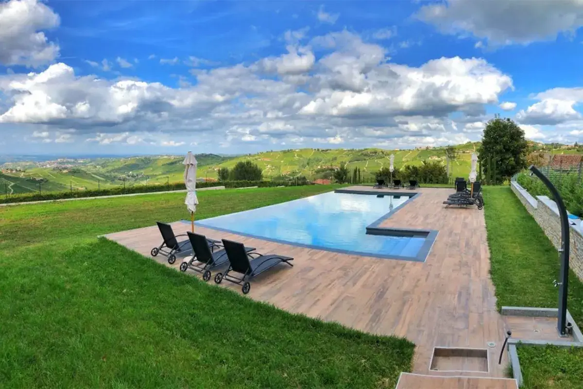 Teloni Travel offre vacanze spensierate in strutture di livello a prezzi abbordabili Vacanze in villa, nuova tendenza Piemonte, una regione ricercata