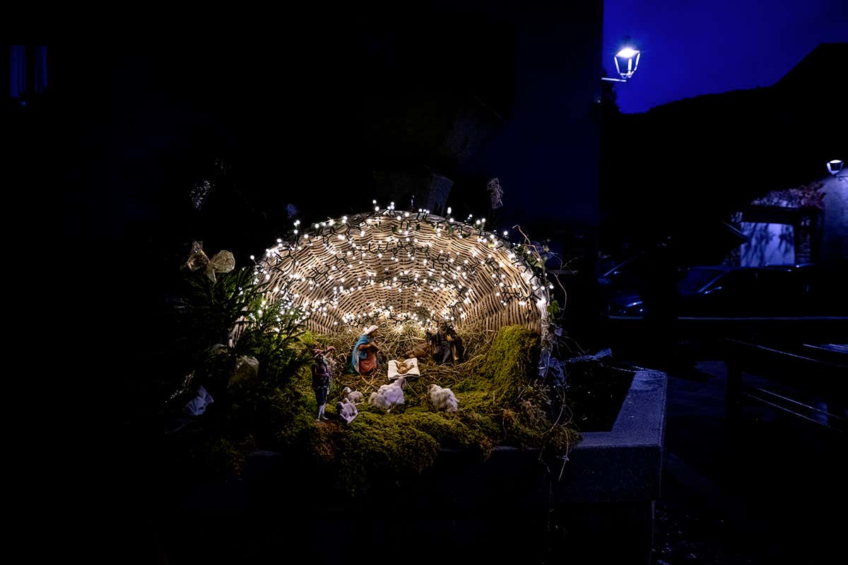 Sutrio, il borgo in Carnia che durante le festività si trasforma in un presepe Sutrio, il borgo in Carnia che durante le festività si trasforma in un presepe