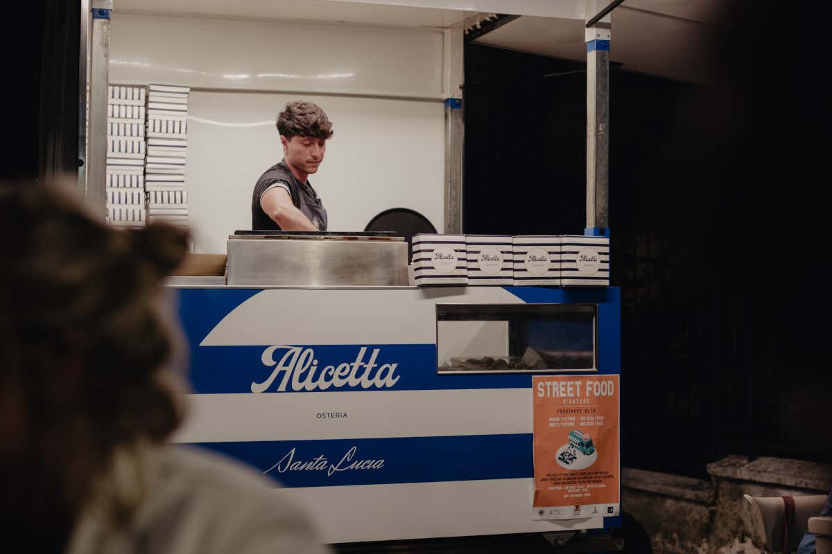 Osteria Santa Lucia, il bistrot di pesce di due fratelli napoletani