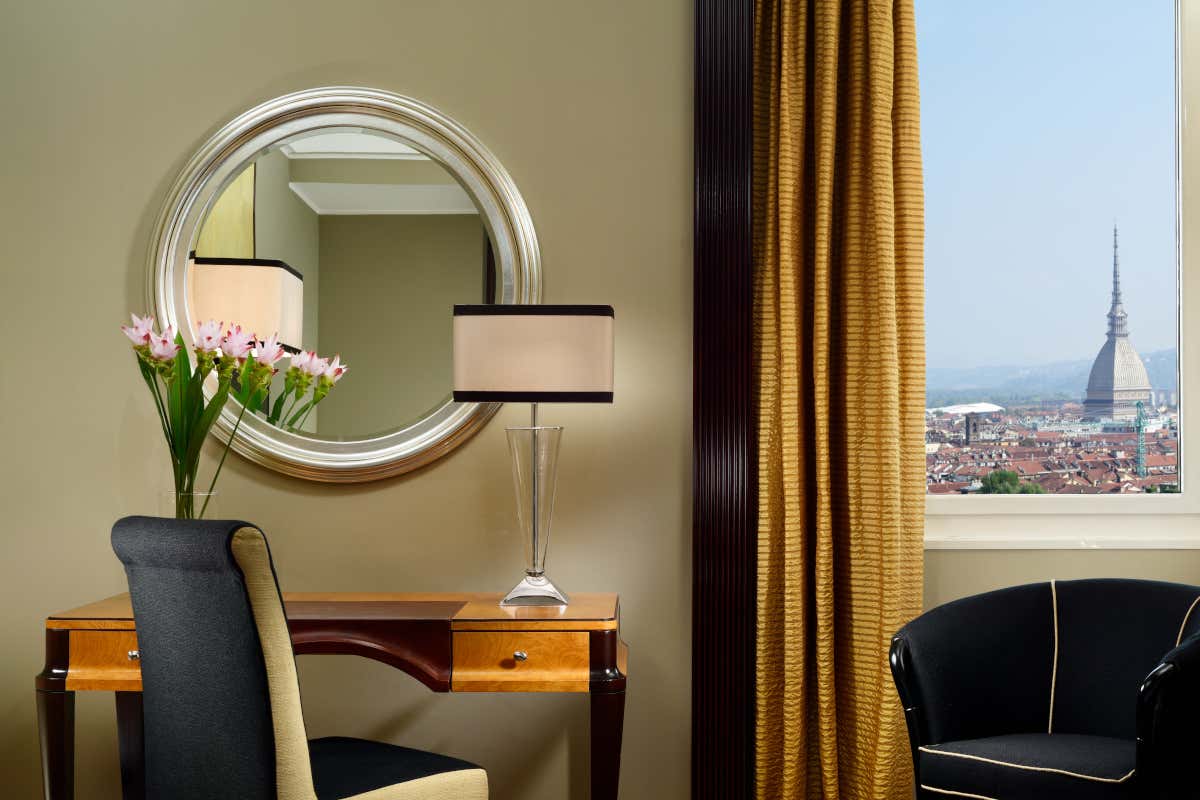 Principi di Piemonte: entriamo nello storico hotel art déco nel centro di Torino