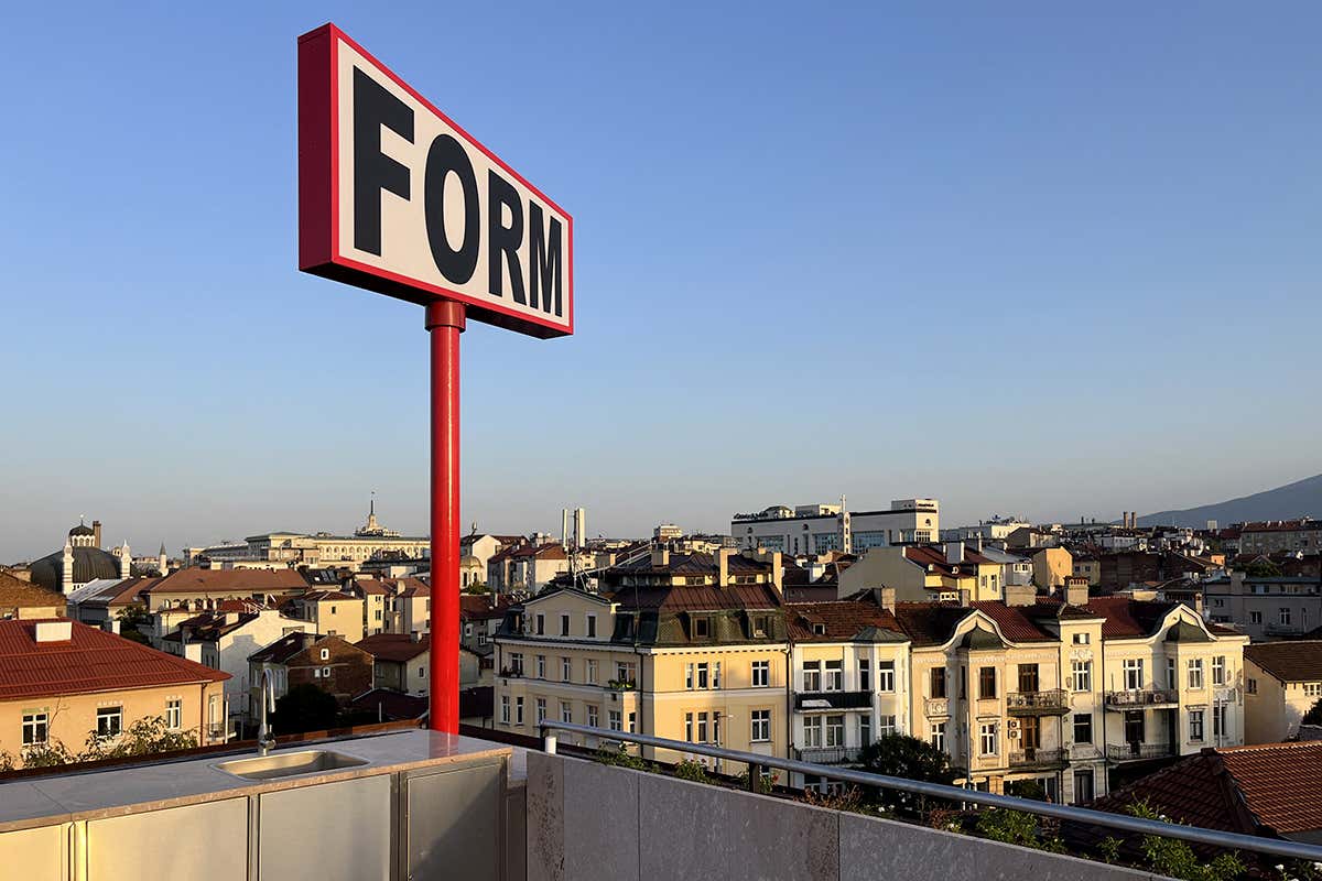 Una delle 200 opere installate nel DOT Sofia