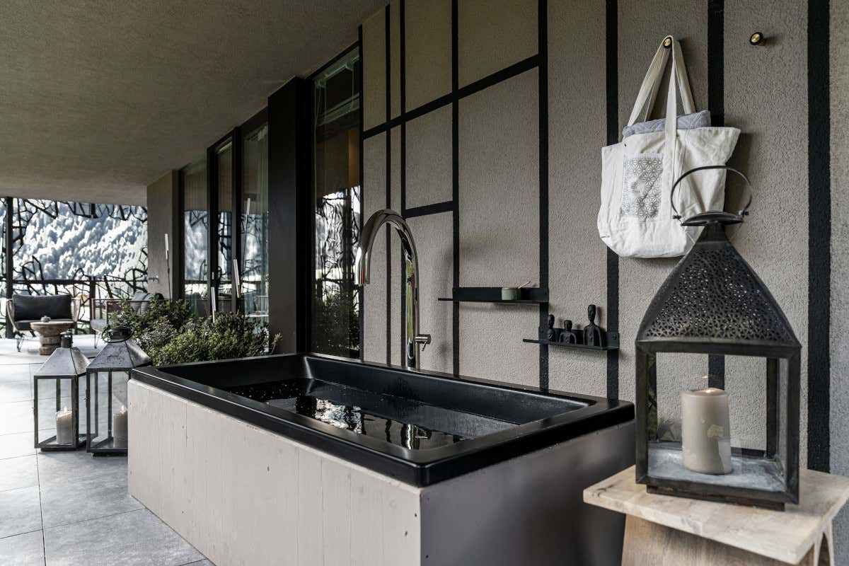 Bagni giapponesi e atmosfera zen: al Silena il 2024 si saluta così