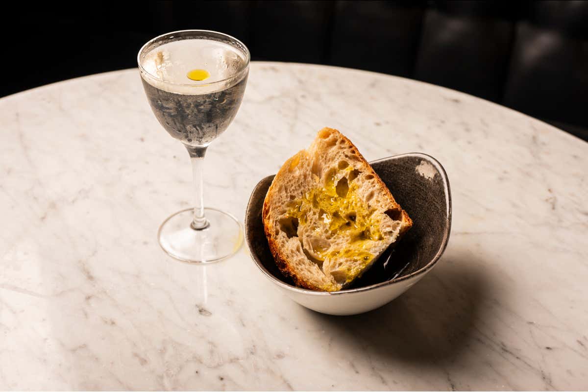 A ruota di carro come la napoletana e croccante come la romana: la pizza di Elysium