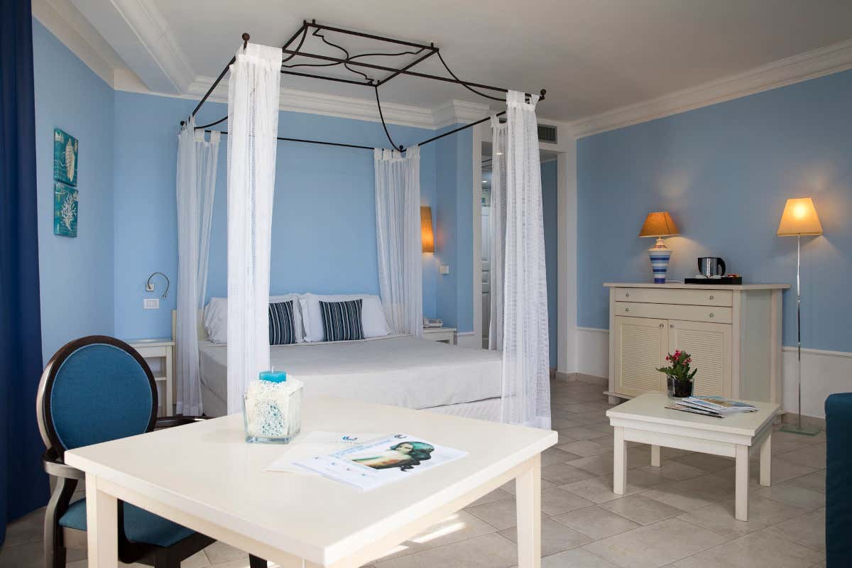 Scopri il fascino della Liguria in Sardegna all'Hotel Riviera di Carloforte