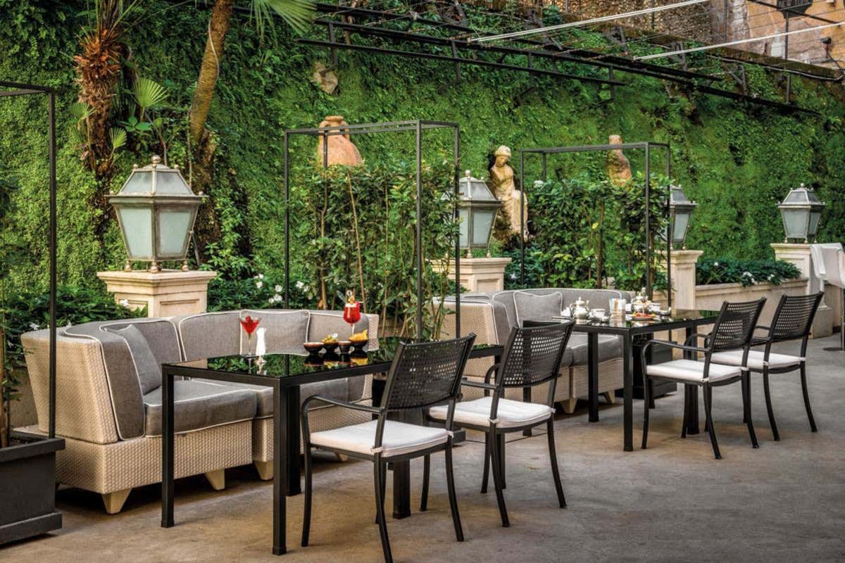 Da colazione a cena: cosa mangiare al Salone Eva a Trinità dei Monti