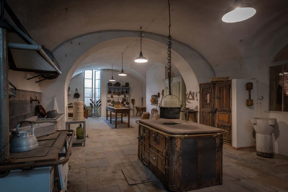 Fuggire dalla città: dormiamo nel borgo storico dei Marchesi Alfieri