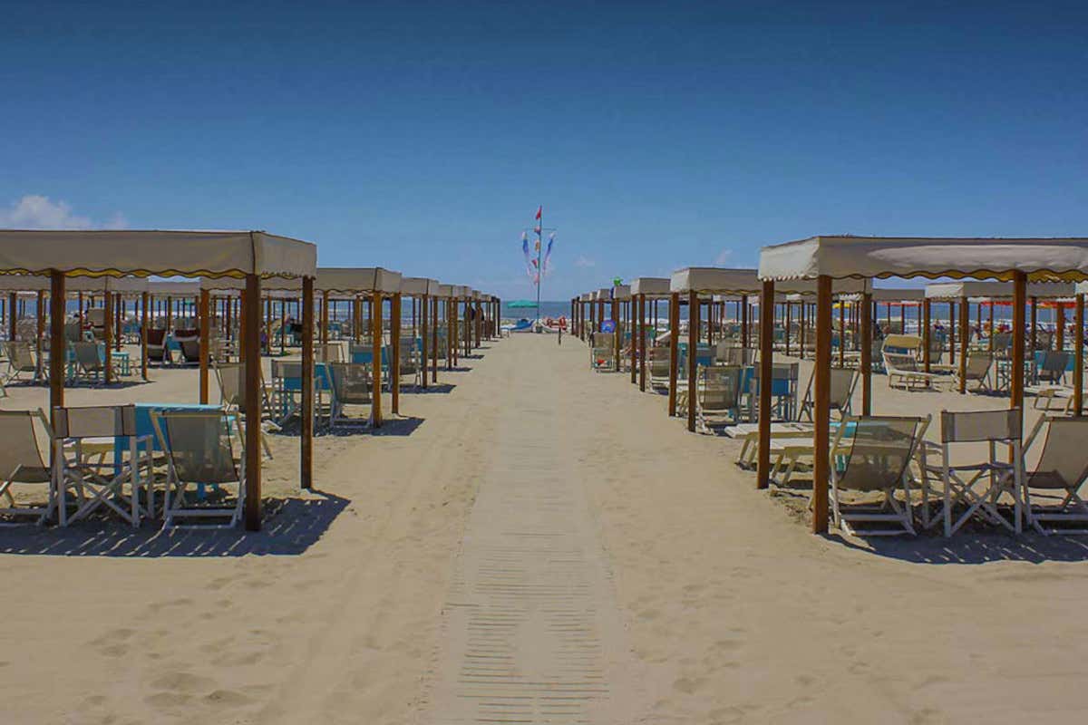 Grand Hotel Royal: un tuffo nel fascino senza tempo di Viareggio