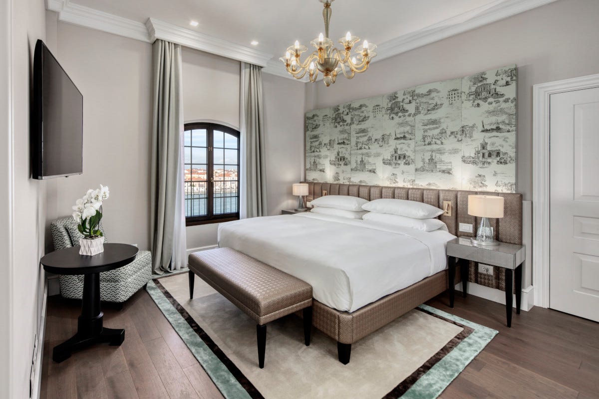 Svelate le nuove suite dell’Hilton Molino Stucky Venice per i suoi 140 anni